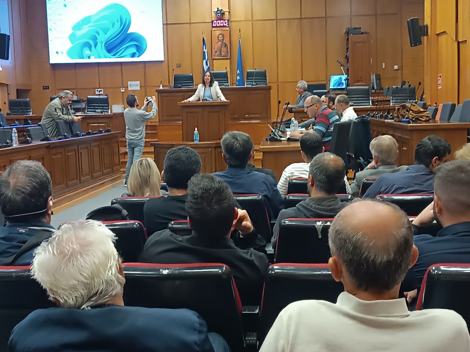 Καλλιόπη Βέττα: «Οι πολιτικές της κυβέρνησης και των τραπεζών απέναντι στους μικρούς παραγωγούς Α.Π.Ε. επιφέρουν μεγάλο χτύπημα στην ενεργειακή δημοκρατία και το κόστος ρεύματος» | Eordaialive.com Καλλιόπη Βέττα: «Οι πολιτικές της κυβέρνησης και των τραπεζών απέναντι στους μικρούς παραγωγούς Α.Π.Ε. επιφέρουν μεγάλο χτύπημα στην ενεργειακή δημοκρατία και το κόστος ρεύματος» - Eordaialive.com