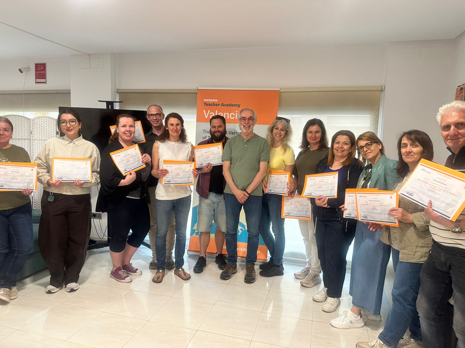 2ο Γυμνάσιο Πτολεμαΐδας: Σε ευρωπαϊκό σεμινάριο για την «ψηφιακή ευημερία» και την ψυχική υγεία των μαθητών | Eordaialive.com 2ο Γυμνάσιο Πτολεμαΐδας: Σε ευρωπαϊκό σεμινάριο για την «ψηφιακή ευημερία» και την ψυχική υγεία των μαθητών - Eordaialive.com
