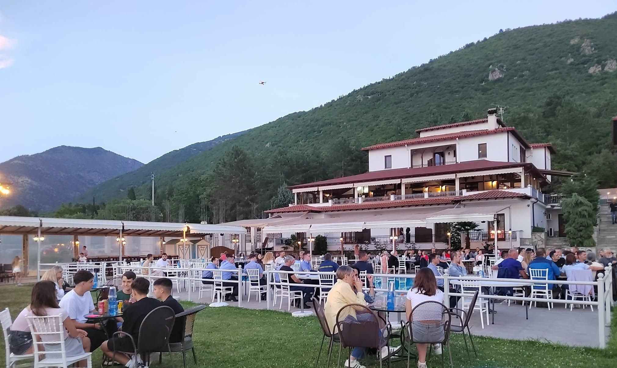 «Παίζουμε για τη Ζωή»: Οι μαθητές του Μουσικού Σχολείου Πτολεμαΐδας έστειλαν ένα δυνατό μήνυμα κατά των ναρκωτικών από το Βελβεντό | Eordaialive.com «Παίζουμε για τη Ζωή»: Οι μαθητές του Μουσικού Σχολείου Πτολεμαΐδας έστειλαν ένα δυνατό μήνυμα κατά των ναρκωτικών από το Βελβεντό - Eordaialive.com