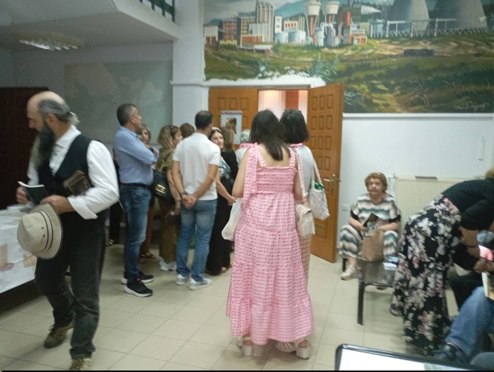 Μια βραδιά γεμάτη ποίηση στην Πτολεμαΐδα: Παρουσιάστηκε με επιτυχία η συλλογή «Ρωγμές στον Βράχο» της Στέλλας Καρούτσου - Ιακωβίδου | Eordaialive.com Μια βραδιά γεμάτη ποίηση στην Πτολεμαΐδα: Παρουσιάστηκε με επιτυχία η συλλογή «Ρωγμές στον Βράχο» της Στέλλας Καρούτσου - Ιακωβίδου - Eordaialive.com