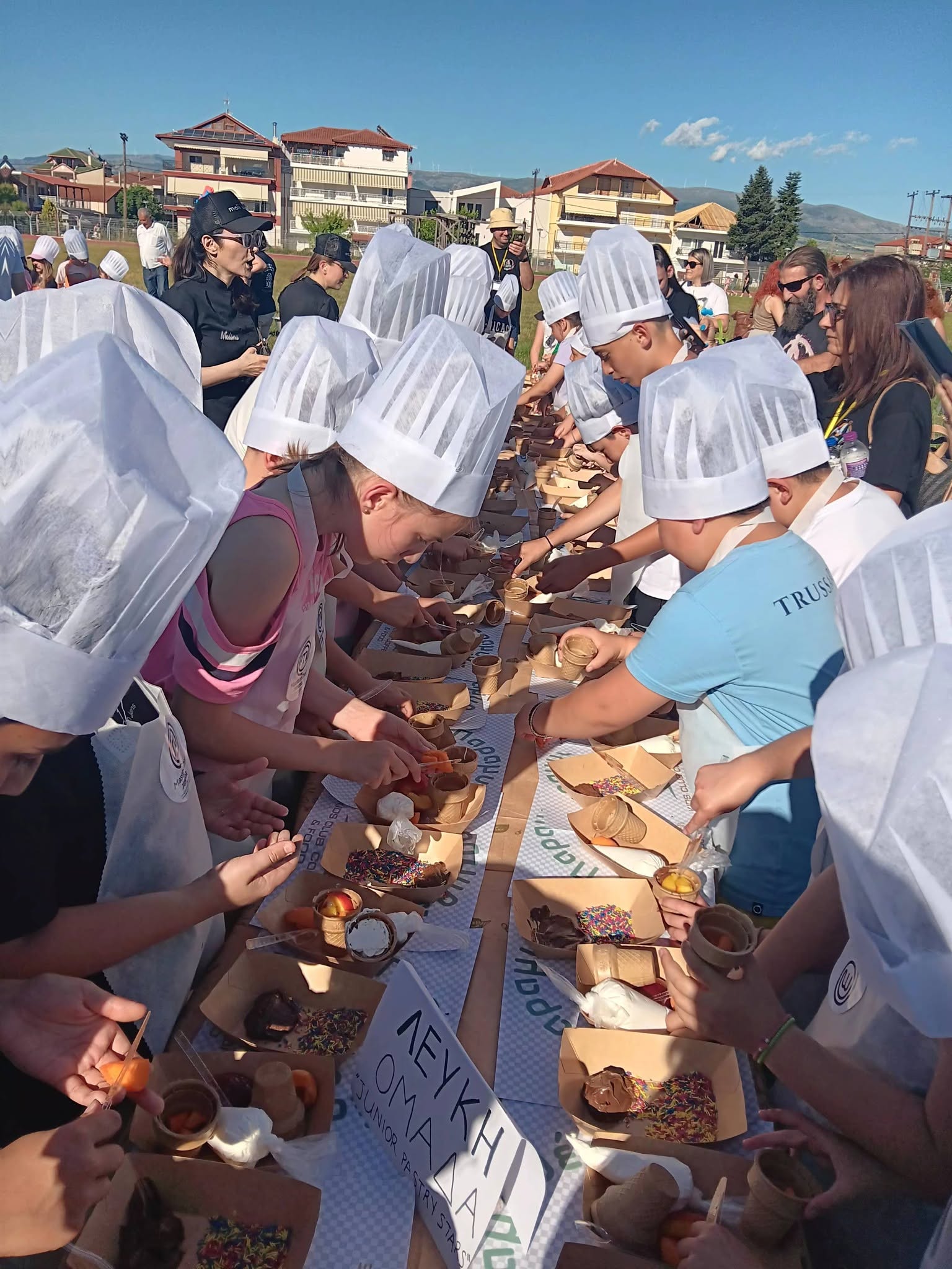 Πάνω από 2.000 νέοι και γονείς στο «Beach Party ΟΡ(Η)ΧΕΙΟ» του Δήμου Εορδαίας | Eordaialive.com Πάνω από 2.000 νέοι και γονείς στο «Beach Party ΟΡ(Η)ΧΕΙΟ» του Δήμου Εορδαίας - Eordaialive.com