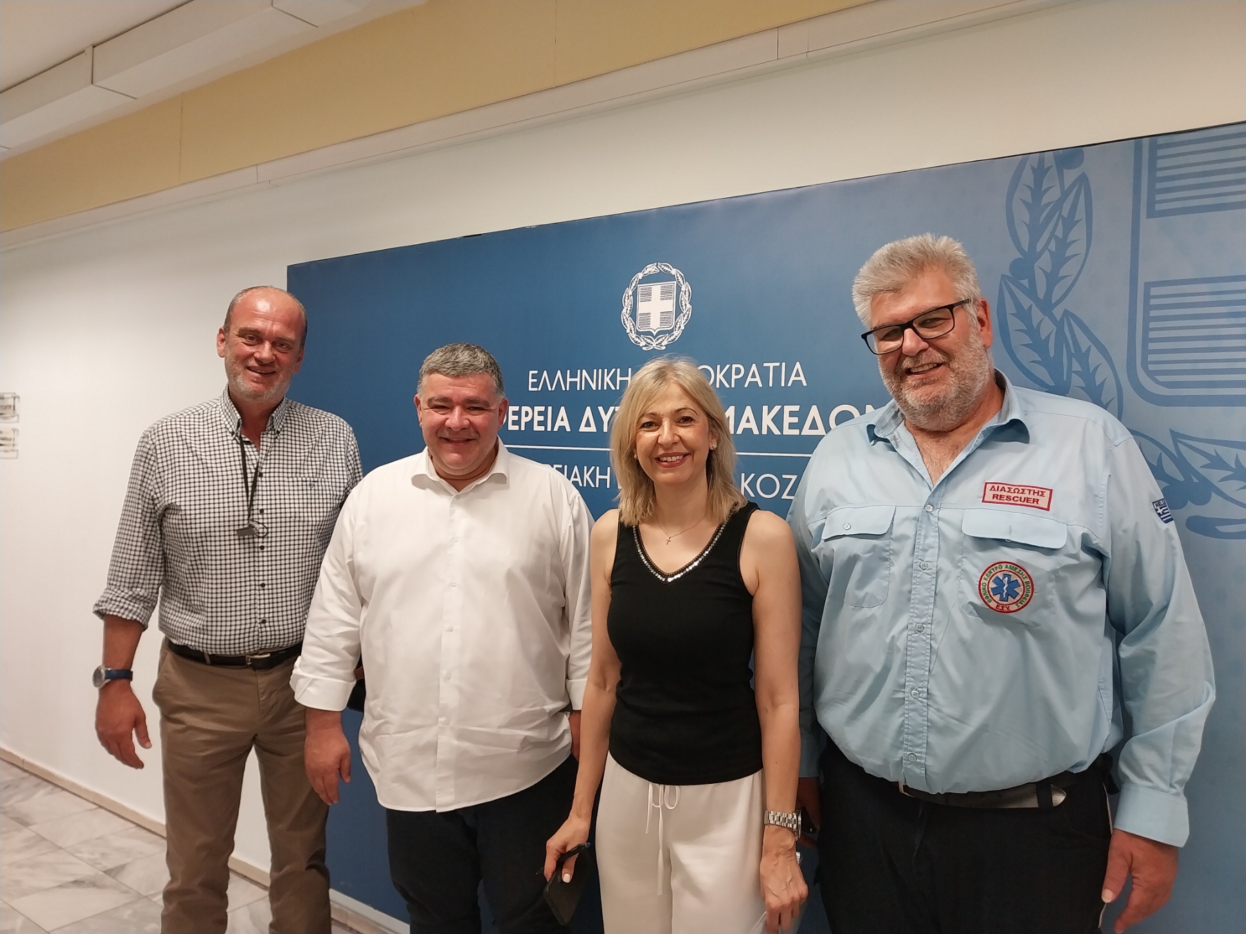 Νέα στέγη για το ΕΚΑΒ Πτολεμαΐδας και το Κτηνιατρικό Γραφείο Εορδαίας – Υπεγράφη η σύμβαση του έργου | Eordaialive.com Νέα στέγη για το ΕΚΑΒ Πτολεμαΐδας και το Κτηνιατρικό Γραφείο Εορδαίας – Υπεγράφη η σύμβαση του έργου - Eordaialive.com