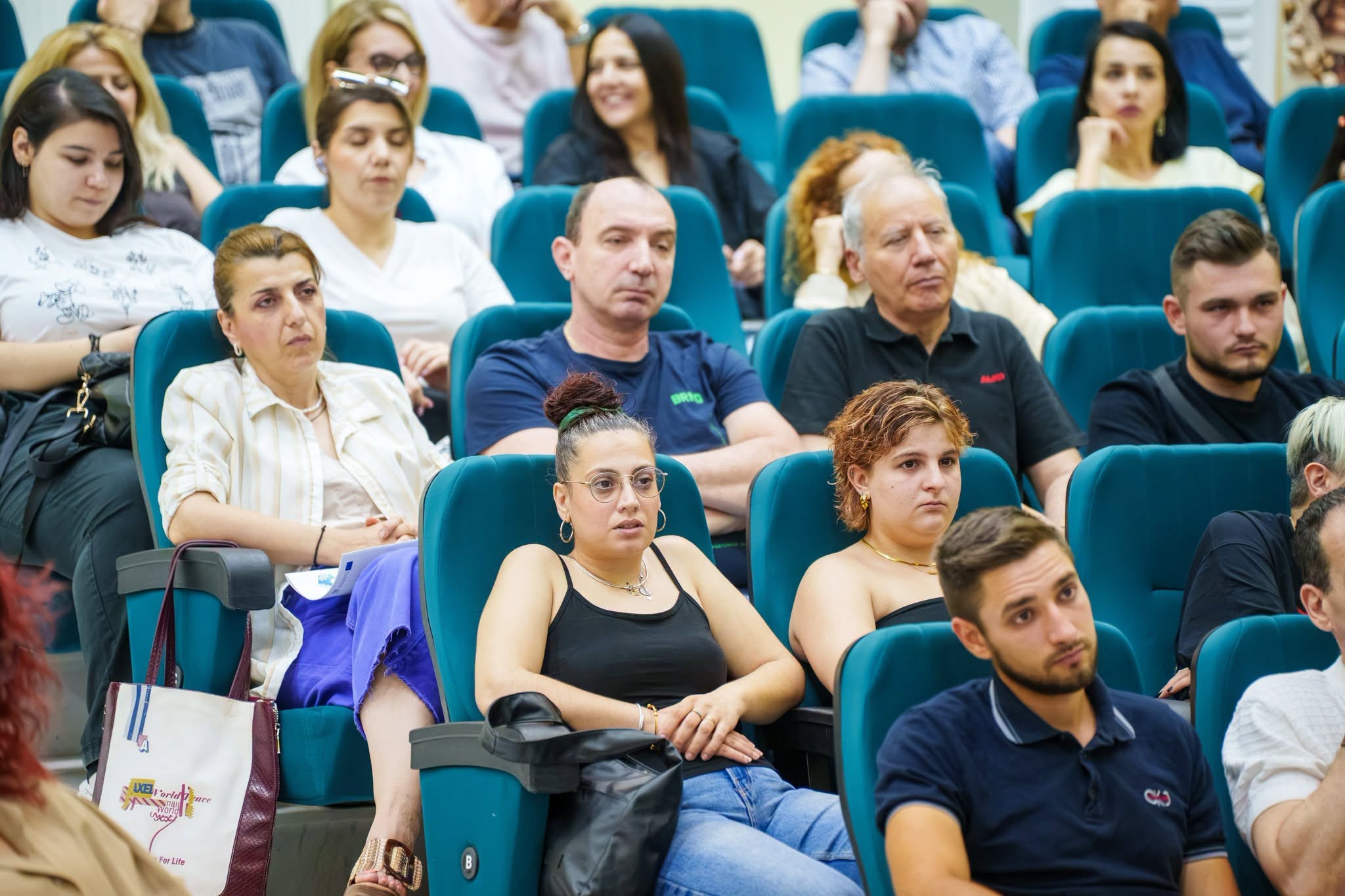 Με μεγάλη συμμετοχή πραγματοποιήθηκε το σεμινάριο «AI Εργαλεία για το Σύγχρονο Εμπόριο» | Eordaialive.com Με μεγάλη συμμετοχή πραγματοποιήθηκε το σεμινάριο «AI Εργαλεία για το Σύγχρονο Εμπόριο» - Eordaialive.com