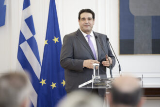 Μαζική απόρριψη αξιολογήσεων υπαλλήλων που κρίθηκαν ως άριστοι στους φορείς του δημοσίου