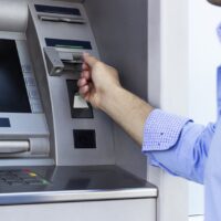 e-ΕΦΚΑ και ΔΥΠΑ: Πρεμιέρα σήμερα για τις πληρωμές – Ποιοι θα δουν χρήματα στους λογαριασμούς τους