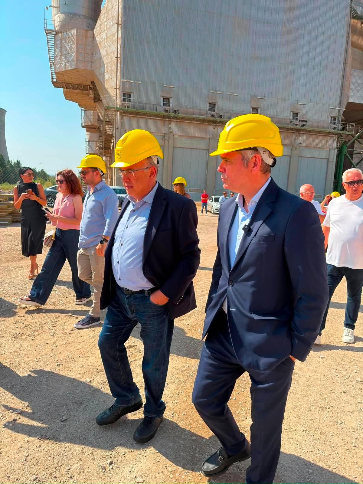 Στον Κόμβο Καινοτομίας Υδρογόνου – ΕΚΕΤΑ (πρώην ΑΕΒΑΛ) στην Πτολεμαΐδα, κορυφαίοι υπουργοί και υφυπουργοί που πραγματοποιούν περιοδεία στην περιοχή (φωτογραφίες και video) | Eordaialive.com Στον Κόμβο Καινοτομίας Υδρογόνου – ΕΚΕΤΑ (πρώην ΑΕΒΑΛ) στην Πτολεμαΐδα, κορυφαίοι υπουργοί και υφυπουργοί που πραγματοποιούν περιοδεία στην περιοχή (φωτογραφίες και video) - Eordaialive.com