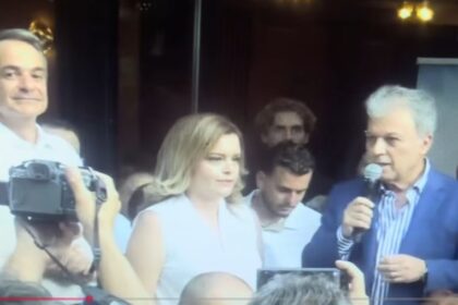 Από το «αντάρτικο» στο «Εξοχότατε»: Όταν ο ανεξάρτητος Περιφερειάρχης γίνεται απλός χειροκροτητής (βίντεο)