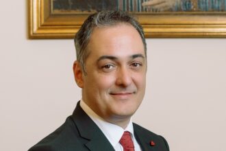 Δήμος Κοζάνης: Σε φάση υλοποίησης η ανάπλαση της εισόδου της Κοινότητας Αγίας Παρασκευής και η κατασκευή παιδικής χαράς στη ΖΕΠ – Κοκκαλιάρης: «Τιμούμε μέχρι κεραίας τις προγραμματικές μας δεσμεύσεις»