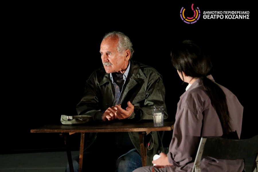 Η «Γη της Επαγγελίας» ολοκλήρωσε το ταξίδι της, την Τετάρτη 9/9 στο ανοιχτό θέατρο Ποντοκώμης που γέμισε με θεατές κάθε ηλικίας. (ΦΩΤΟΓΡΑΦΙΕΣ VIDEO) - Eordaialive.com