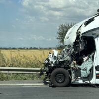 Τροχαίο με δύο φορτηγά στον δρόμο Θεσσαλονίκης – Βέροιας, πριν τη Χαλάστρα (εικόνες)
