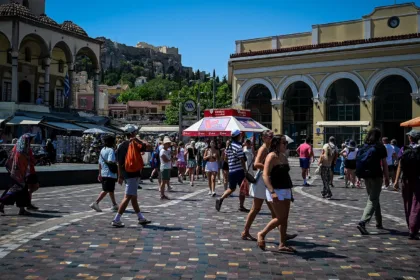 Καιρός: Στους 33 βαθμούς ο υδράργυρος το Σάββατο – Πού αναμένονται βροχές. Η πρόβλεψη για την Δ.Μακεδονία