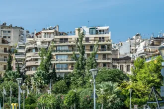Κληρονομιές: Ποιος κρατά το σπίτι, ποιος αποζημιώνεται και τι γίνεται με τα χρέη