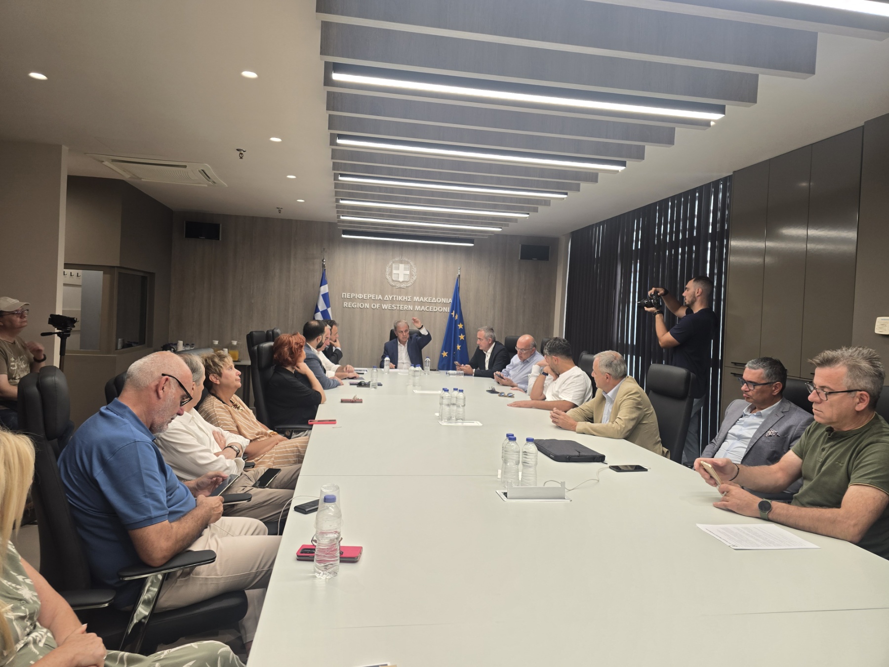 Επίσκεψη  του Υπουργού Ψηφιακής Διακυβέρνησης Δημήτρη Παπαστεργίου και  του Υφυπουργού Ανάπτυξης Σταύρου Καλαφάτη στην Περιφέρεια Δυτικής Μακεδονίας - Eordaialive.com