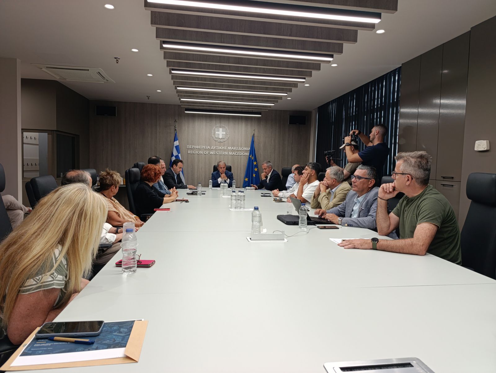 Επίσκεψη  του Υπουργού Ψηφιακής Διακυβέρνησης Δημήτρη Παπαστεργίου και  του Υφυπουργού Ανάπτυξης Σταύρου Καλαφάτη στην Περιφέρεια Δυτικής Μακεδονίας - Eordaialive.com
