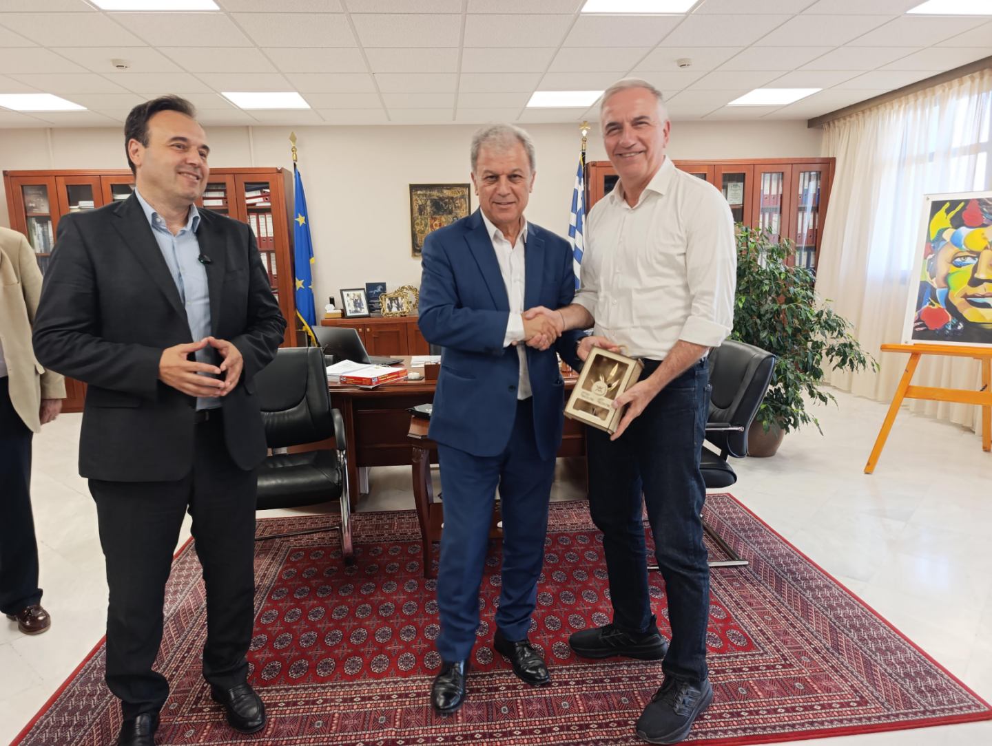 Επίσκεψη  του Υπουργού Ψηφιακής Διακυβέρνησης Δημήτρη Παπαστεργίου και  του Υφυπουργού Ανάπτυξης Σταύρου Καλαφάτη στην Περιφέρεια Δυτικής Μακεδονίας - Eordaialive.com